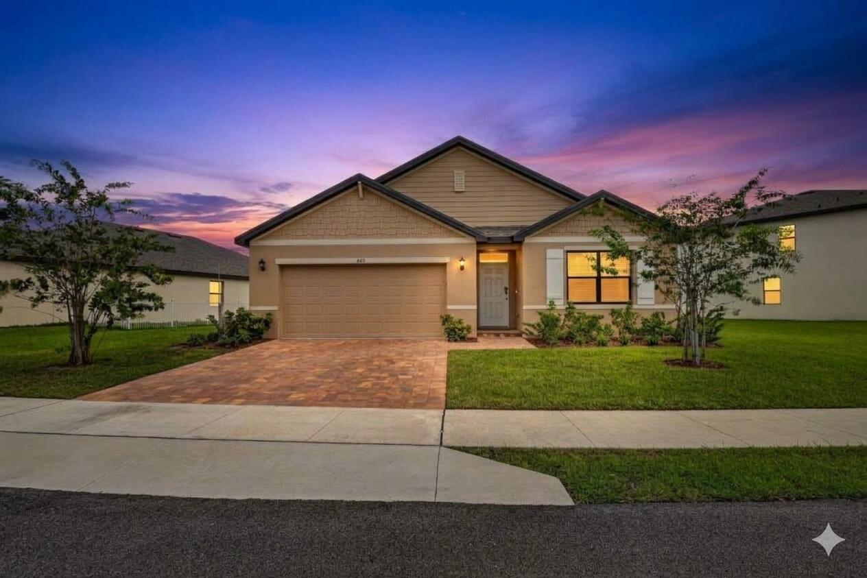 469 Seafoam Cir, Fort Pierce, FL 34945 photo