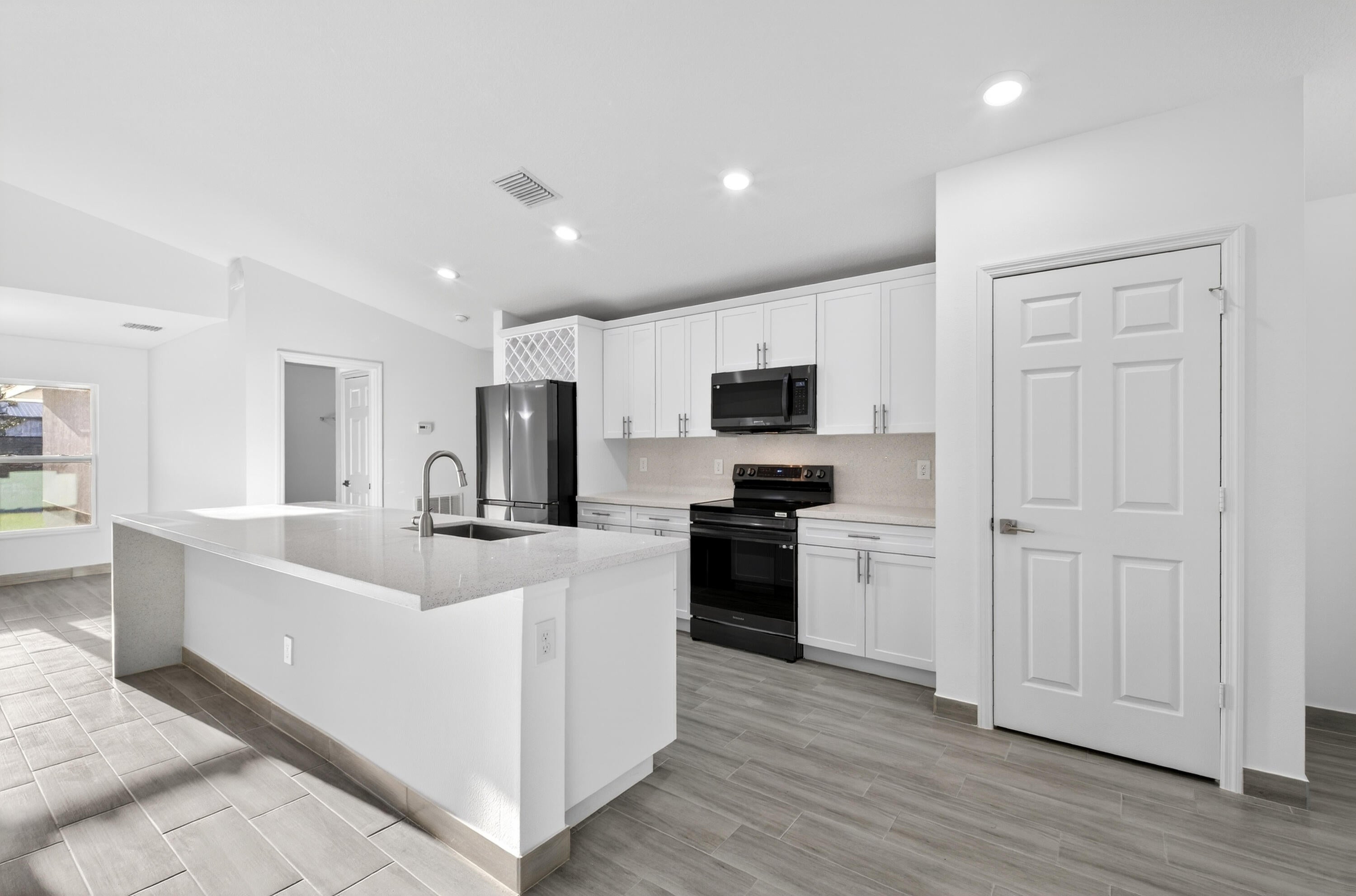 8316 103 Ave, Vero Beach, FL 32967 photo