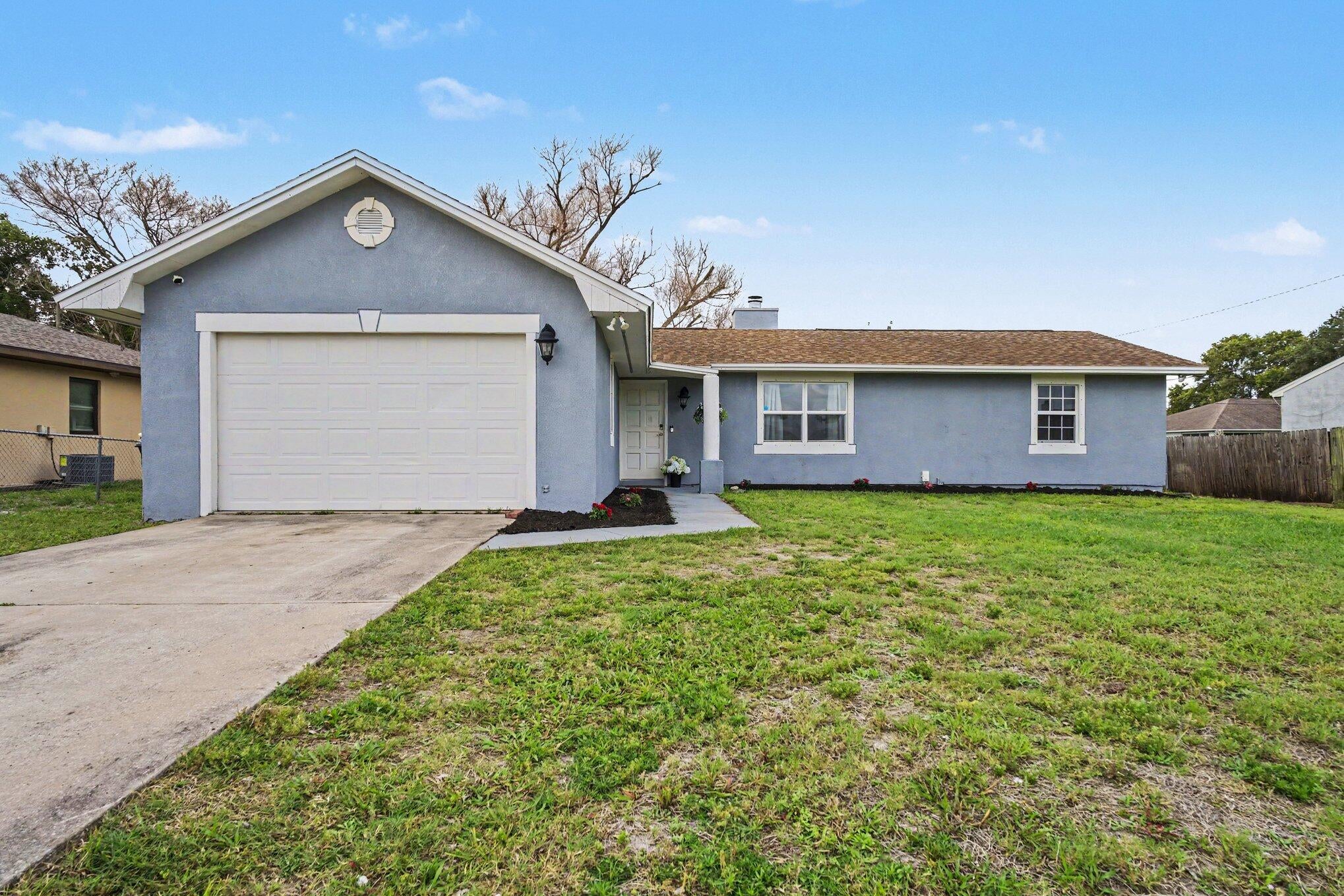 2174 Dickens St, Palm Bay, FL 32907