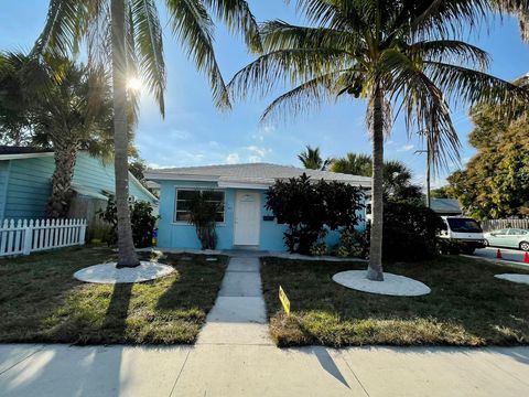 Duplex in Lake Worth Beach FL 303 S L Street.jpg