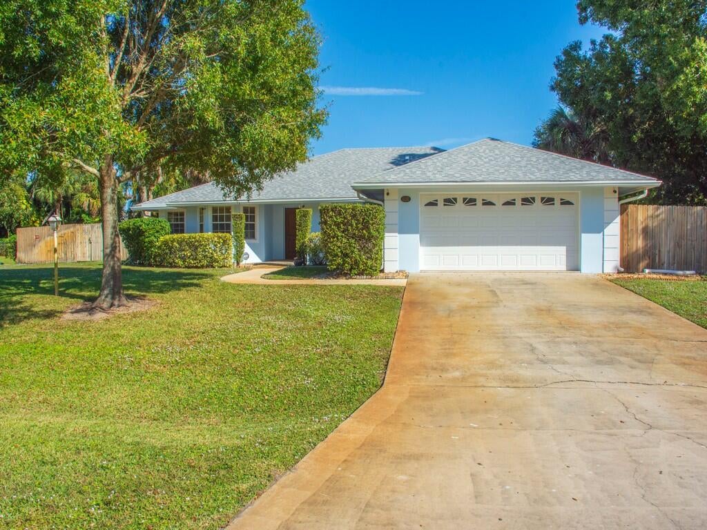 6130 60 Ct, Vero Beach, FL 32967