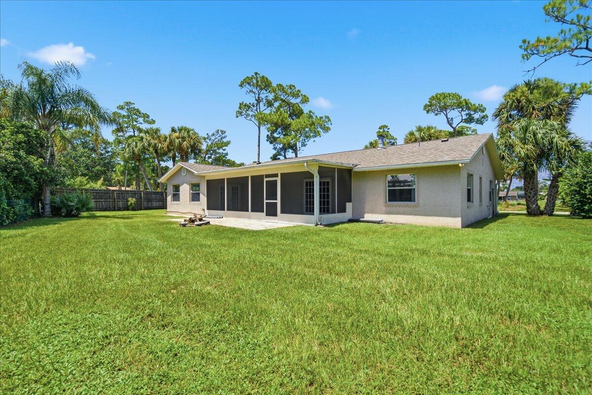 681 Layport Dr, Sebastian, FL 32958 photo