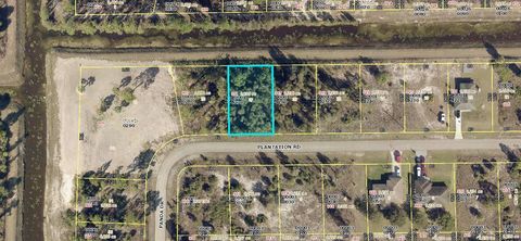 Single Family Residence in Lehigh Acres FL 911 Plantation Road.jpg