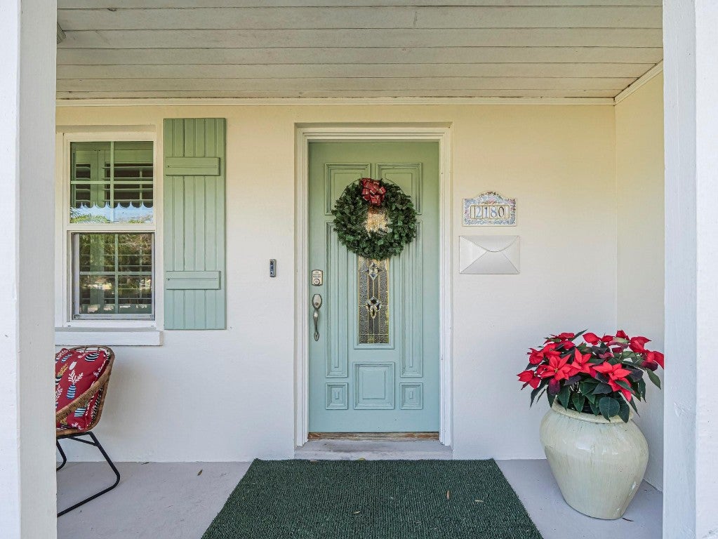 2180 Seville Ave, Vero Beach, FL 32960 photo