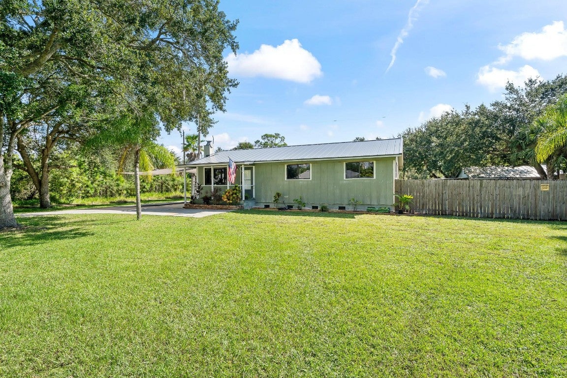 9633 Honeysuckle, Sebastian, FL 32976 photo