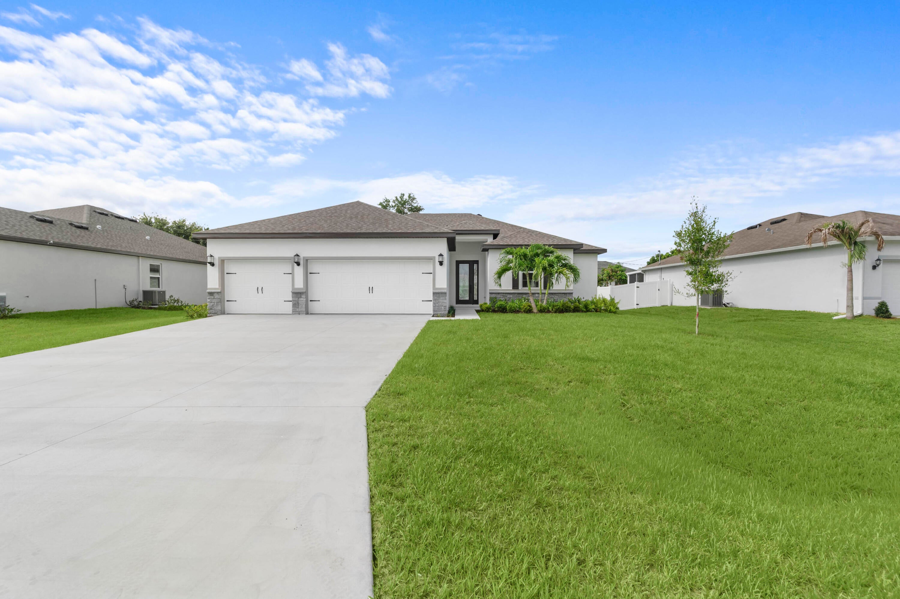 4562 SW Daemon St, Port Saint Lucie, FL 34953 photo