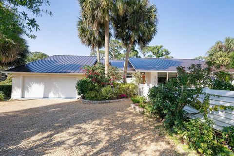 Single Family Residence in Stuart FL 5261 SE Burning Tree Circle.jpg