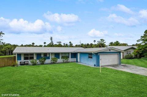 Single Family Residence in Palm City FL 1406 SW Alligator Street.jpg