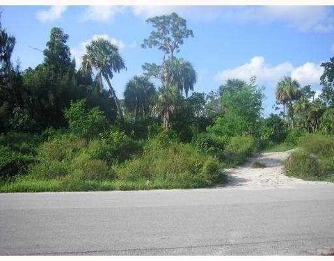Single Family Residence in West Palm Beach FL 5868 Dryden Road.jpg