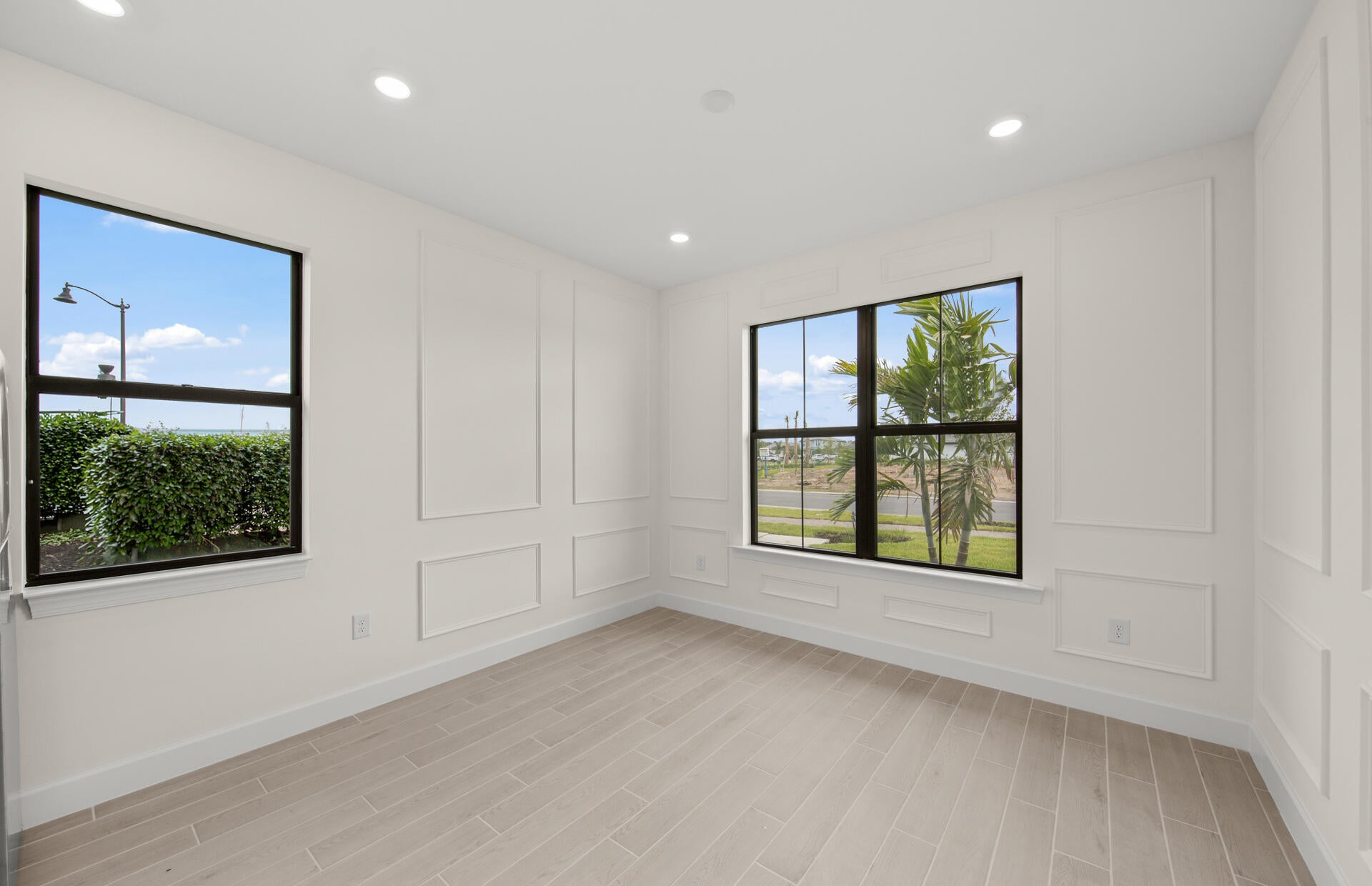 2034 Terreno Blvd, Naples, FL 34120 photo