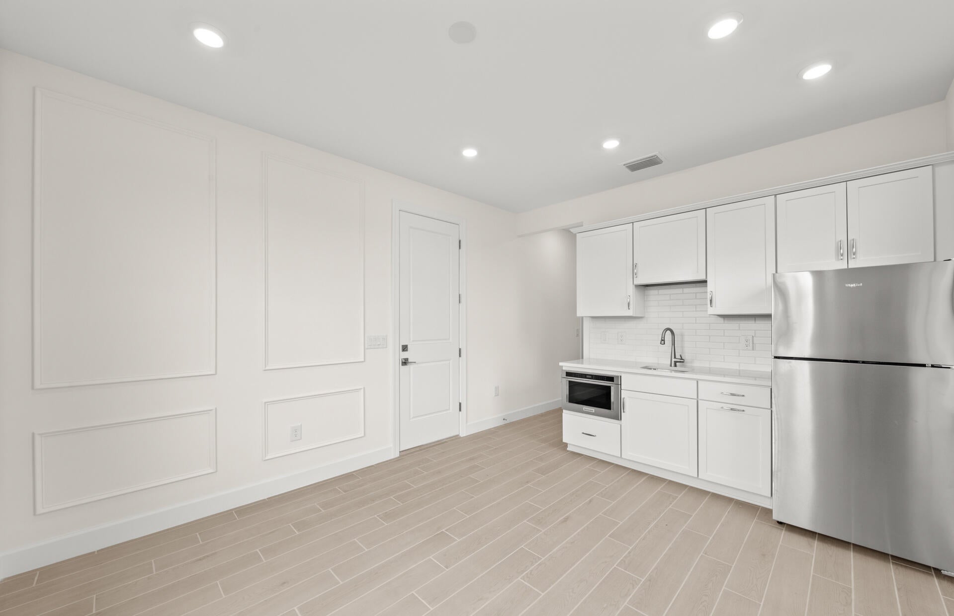 2034 Terreno Blvd, Naples, FL 34120 photo