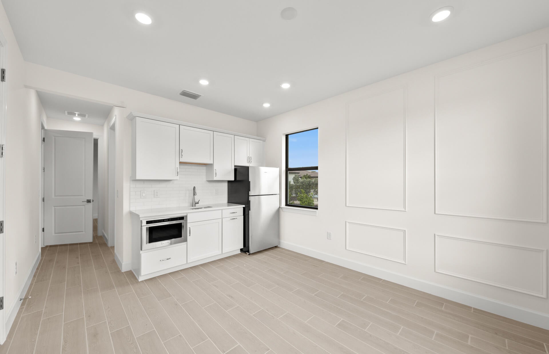 2034 Terreno Blvd, Naples, FL 34120 photo