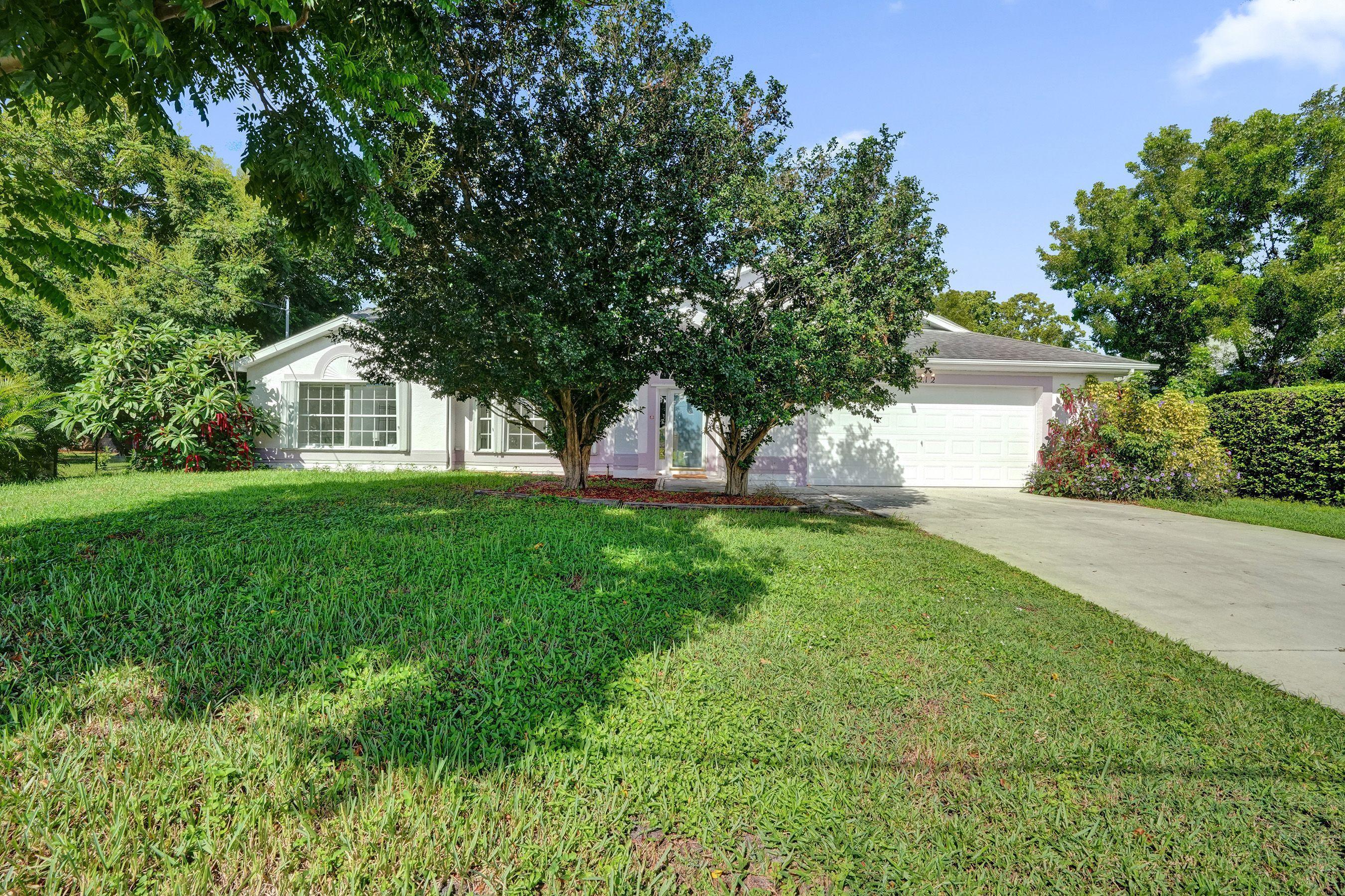 1212 Petunia Ave, Port Saint Lucie, FL 34952