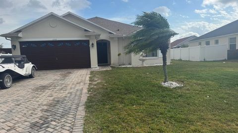 Single Family Residence in Kissimmee FL 2705 Eagle Glen Circle.jpg
