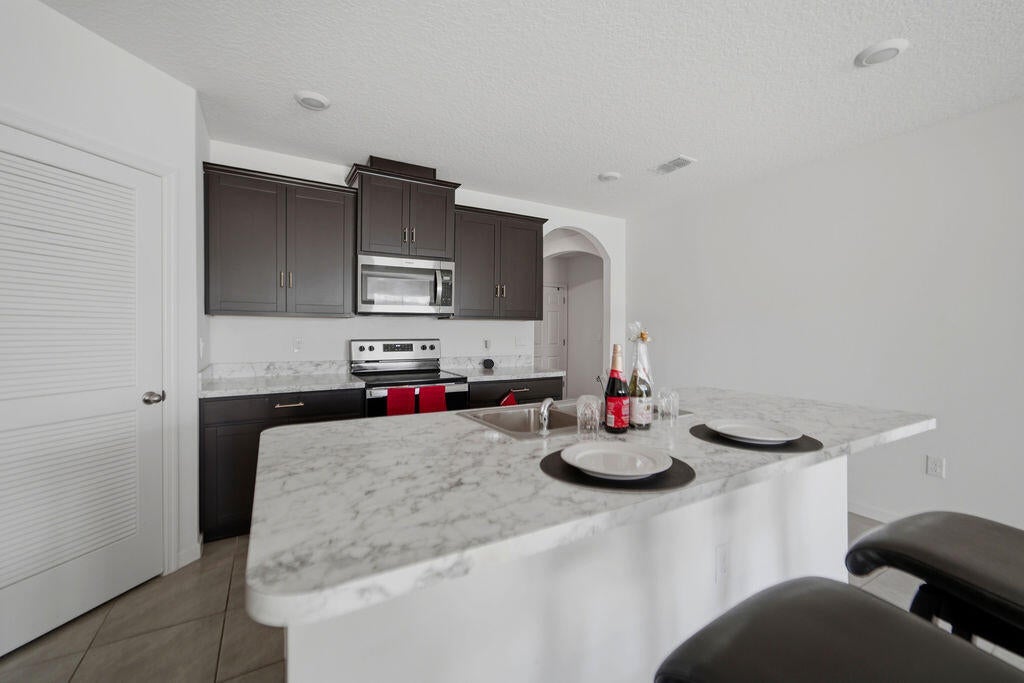 619 Balboa St, Sebastian, FL 32958 photo
