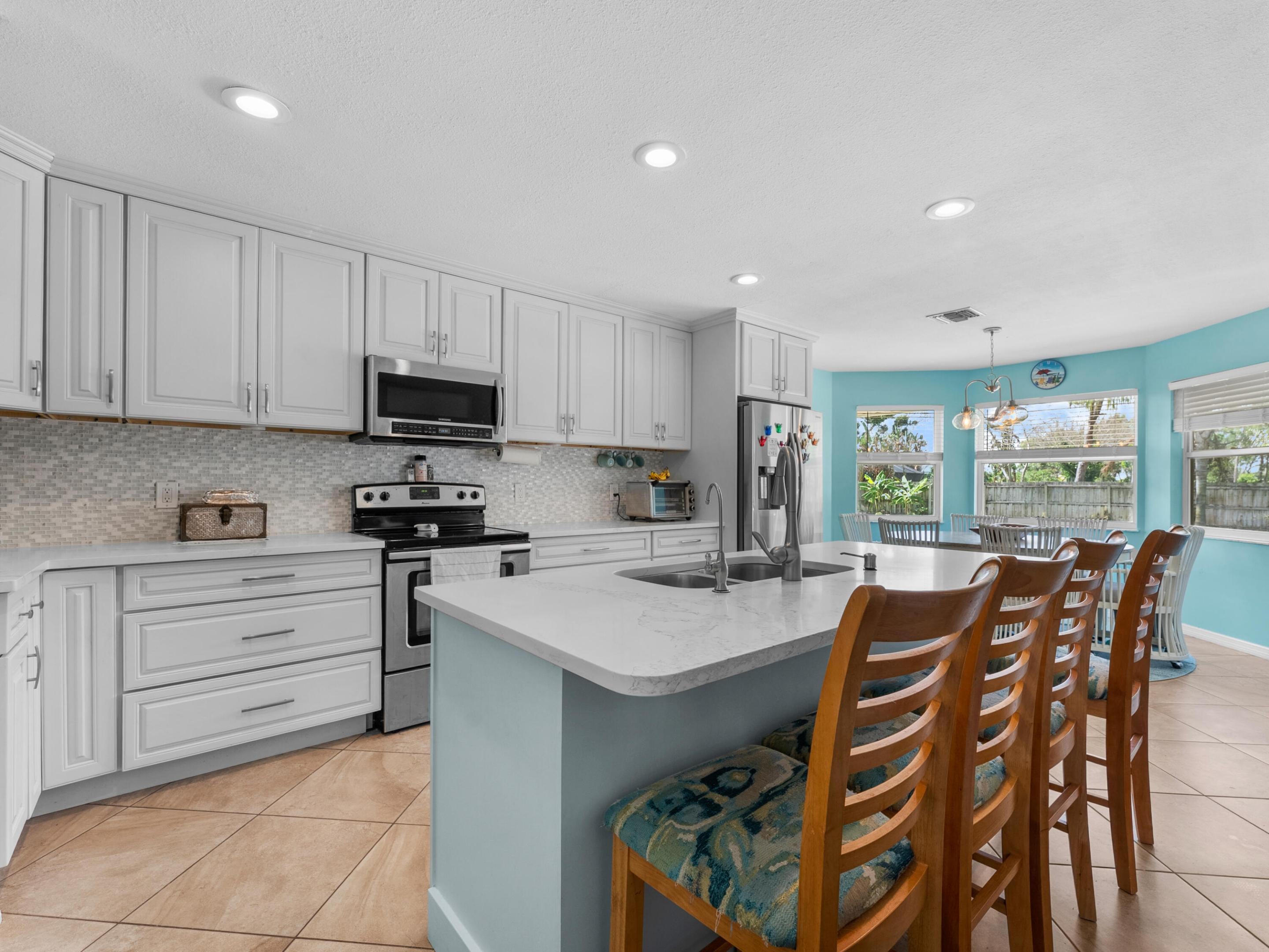 698 Fischer Dr, Sebastian, FL 32958 photo
