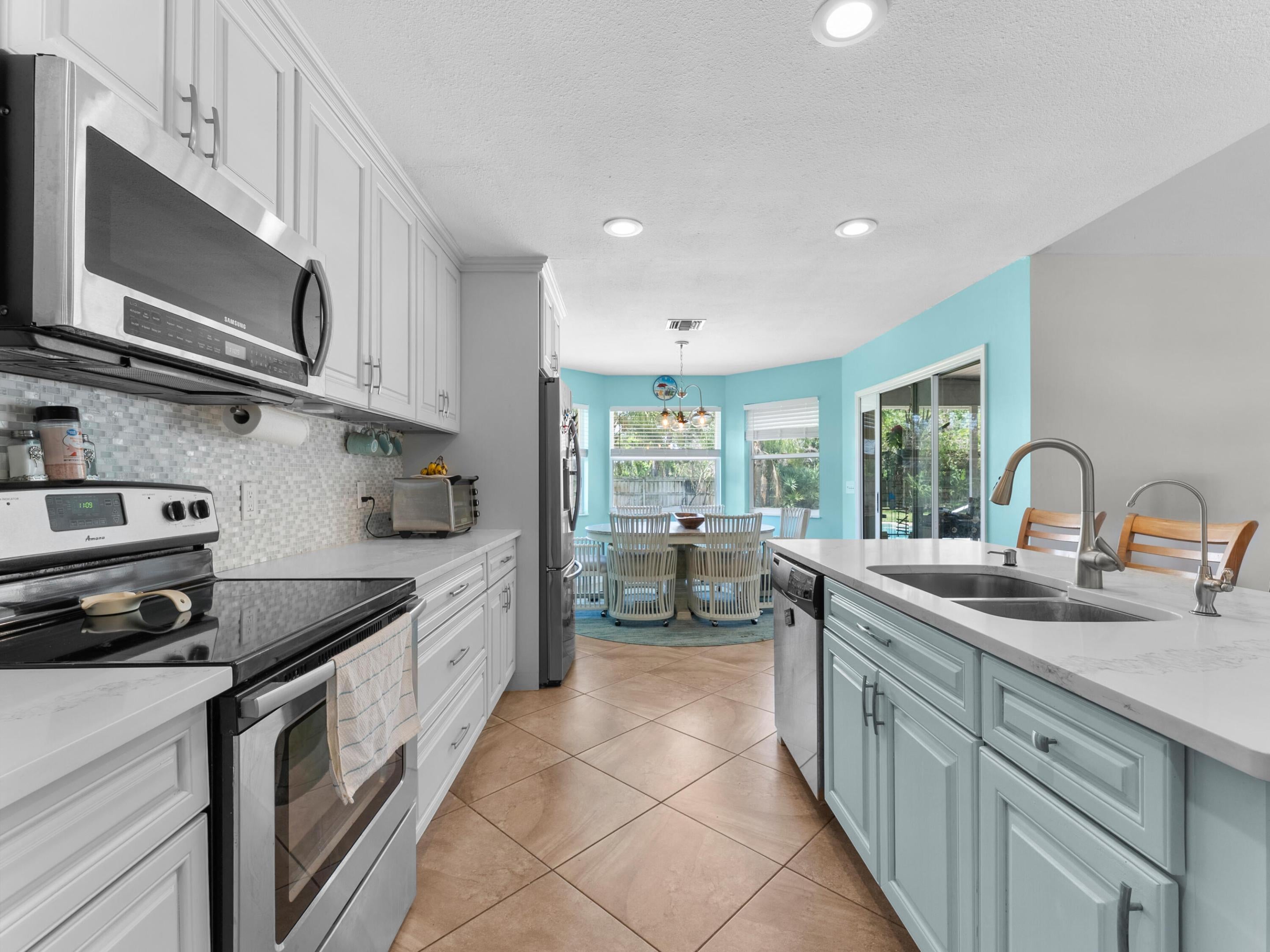 698 Fischer Dr, Sebastian, FL 32958 photo