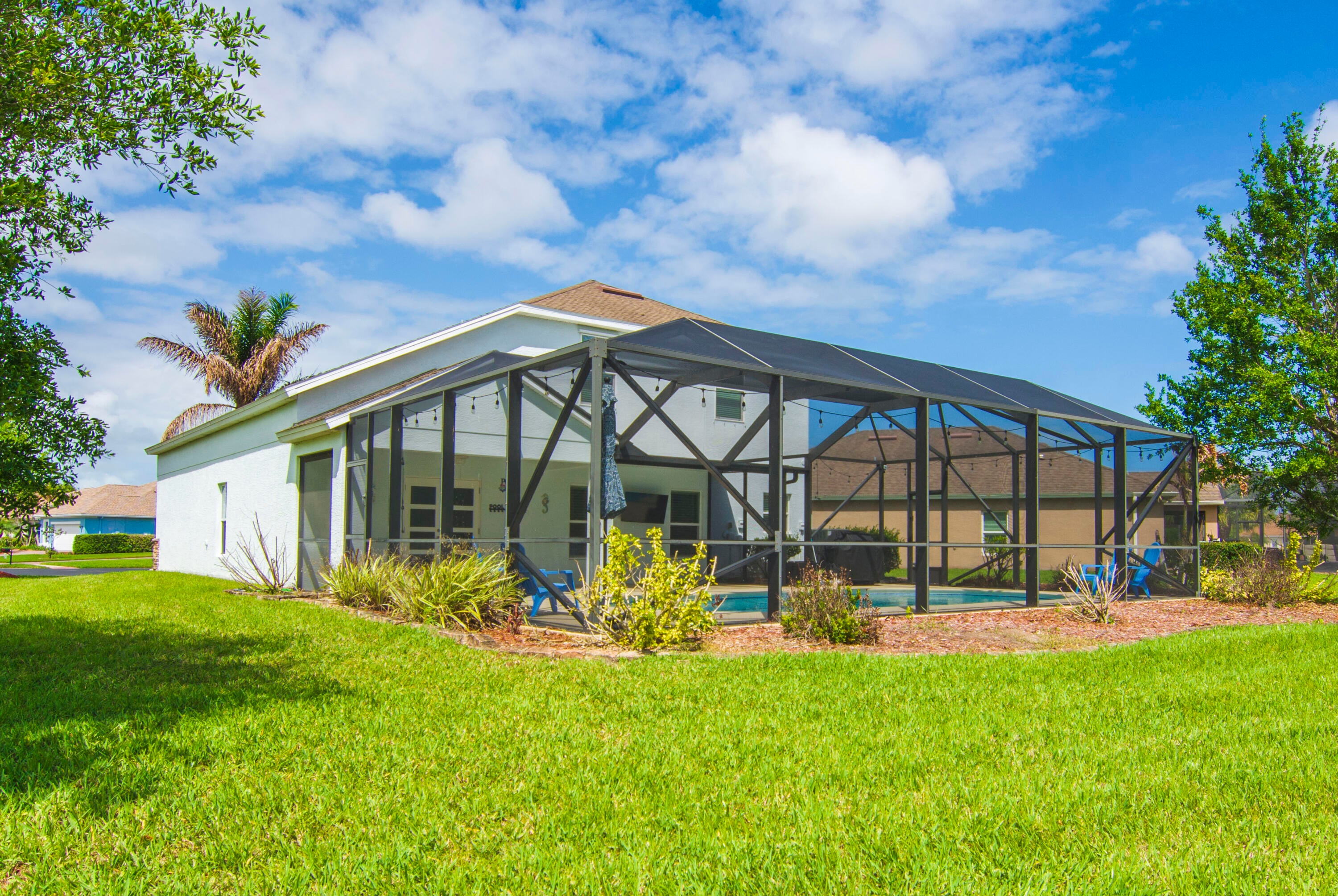 655 Valencia Cir, Vero Beach, FL 32968 photo