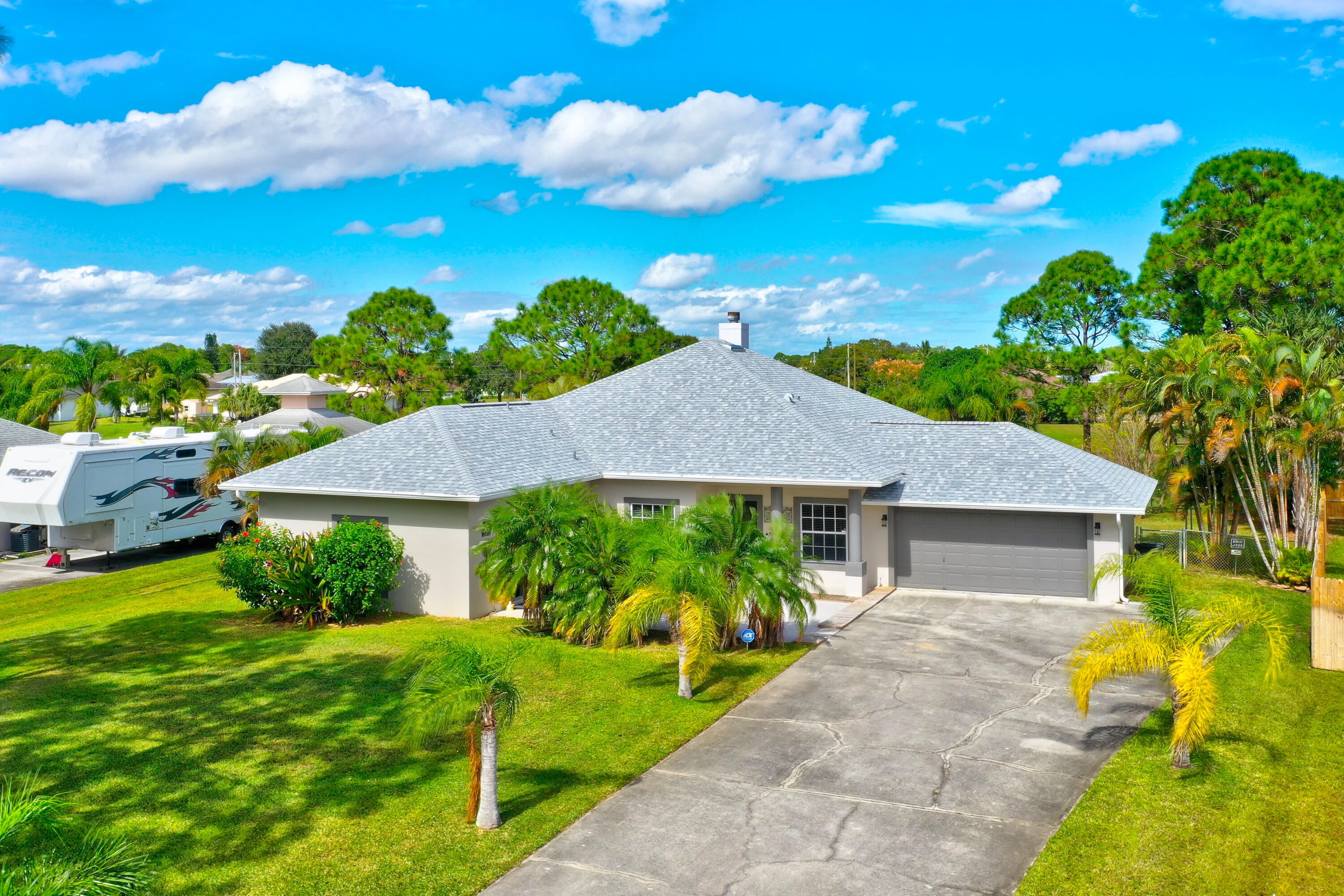 256 SW Ridgecrest Dr, Port Saint Lucie, FL 34953 photo