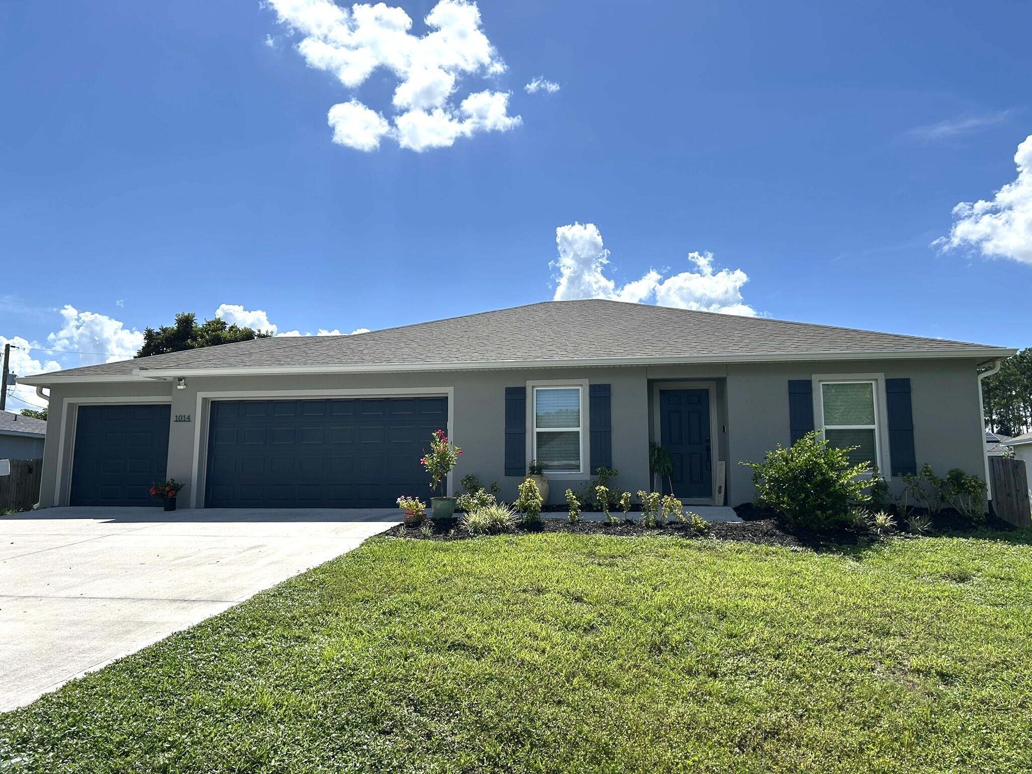 1014 Hammacher Ave, Palm Bay, FL 32908