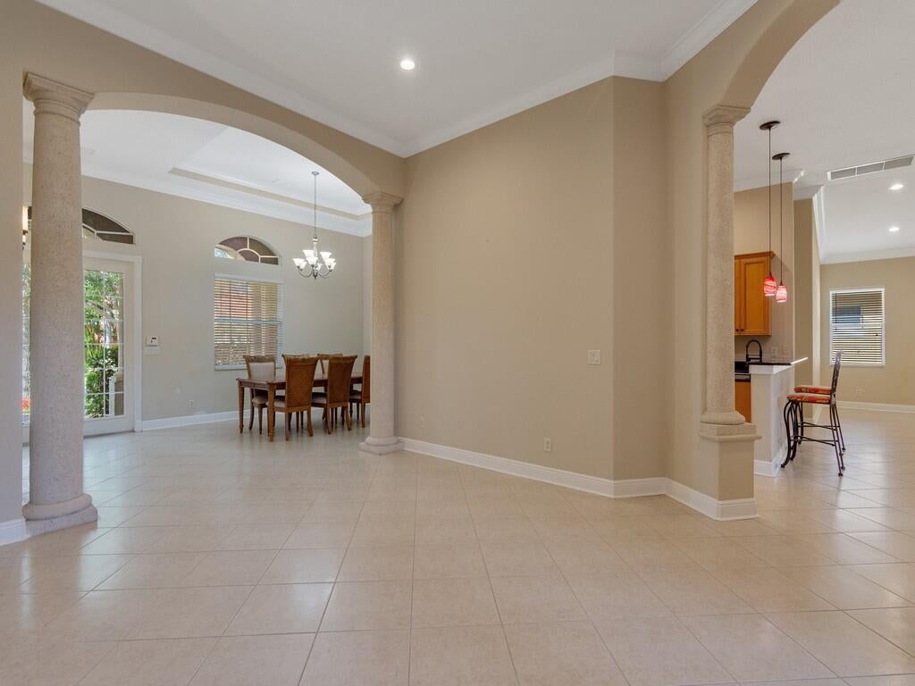 6124 57 Ct, Vero Beach, FL 32967 photo