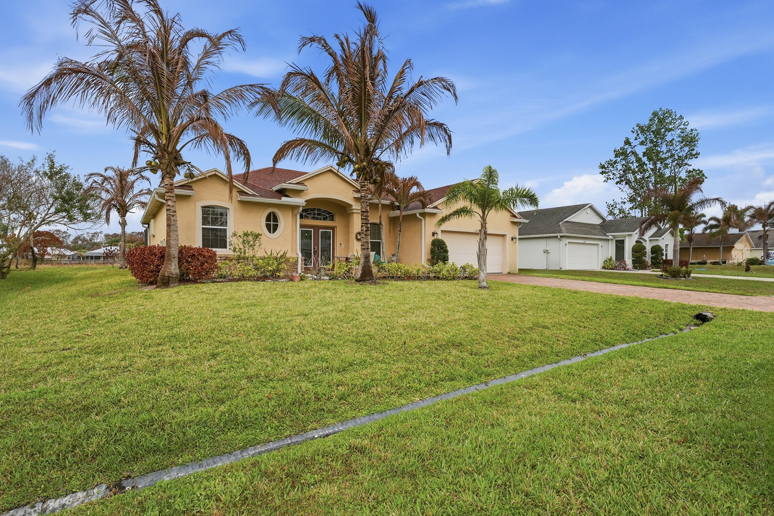 6988 NW Hartney Way, Port Saint Lucie, FL 34983 photo