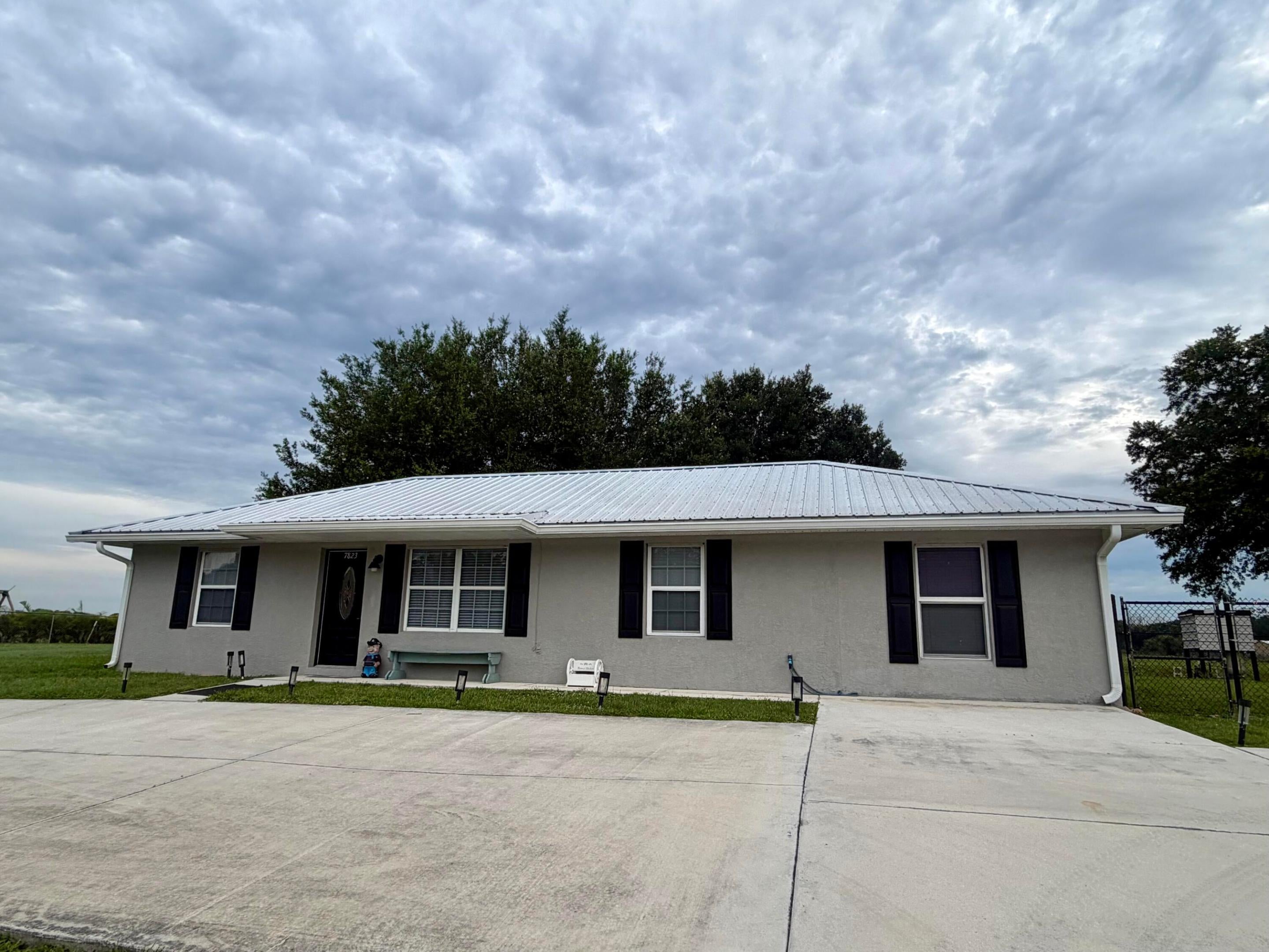 7823 9 St, Okeechobee, FL 34974