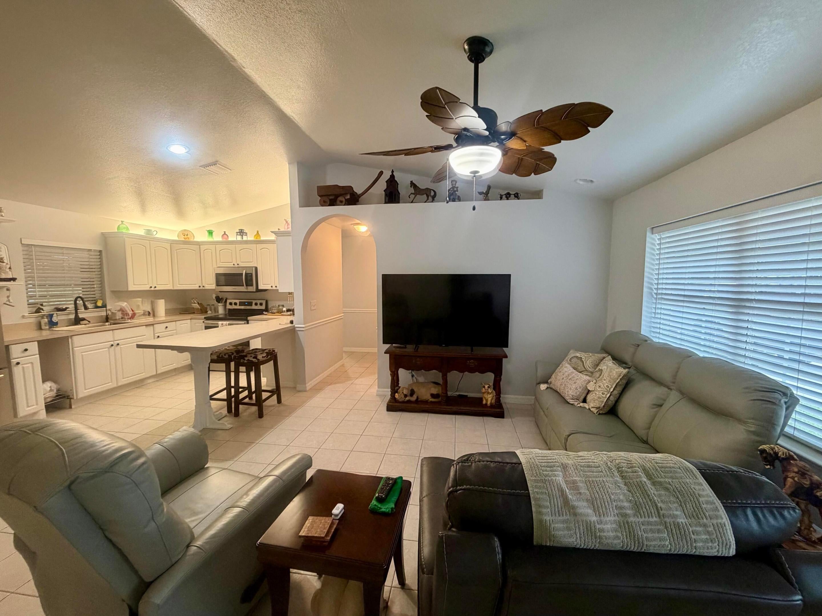 7823 SW 9 St, Okeechobee, FL 34974 photo