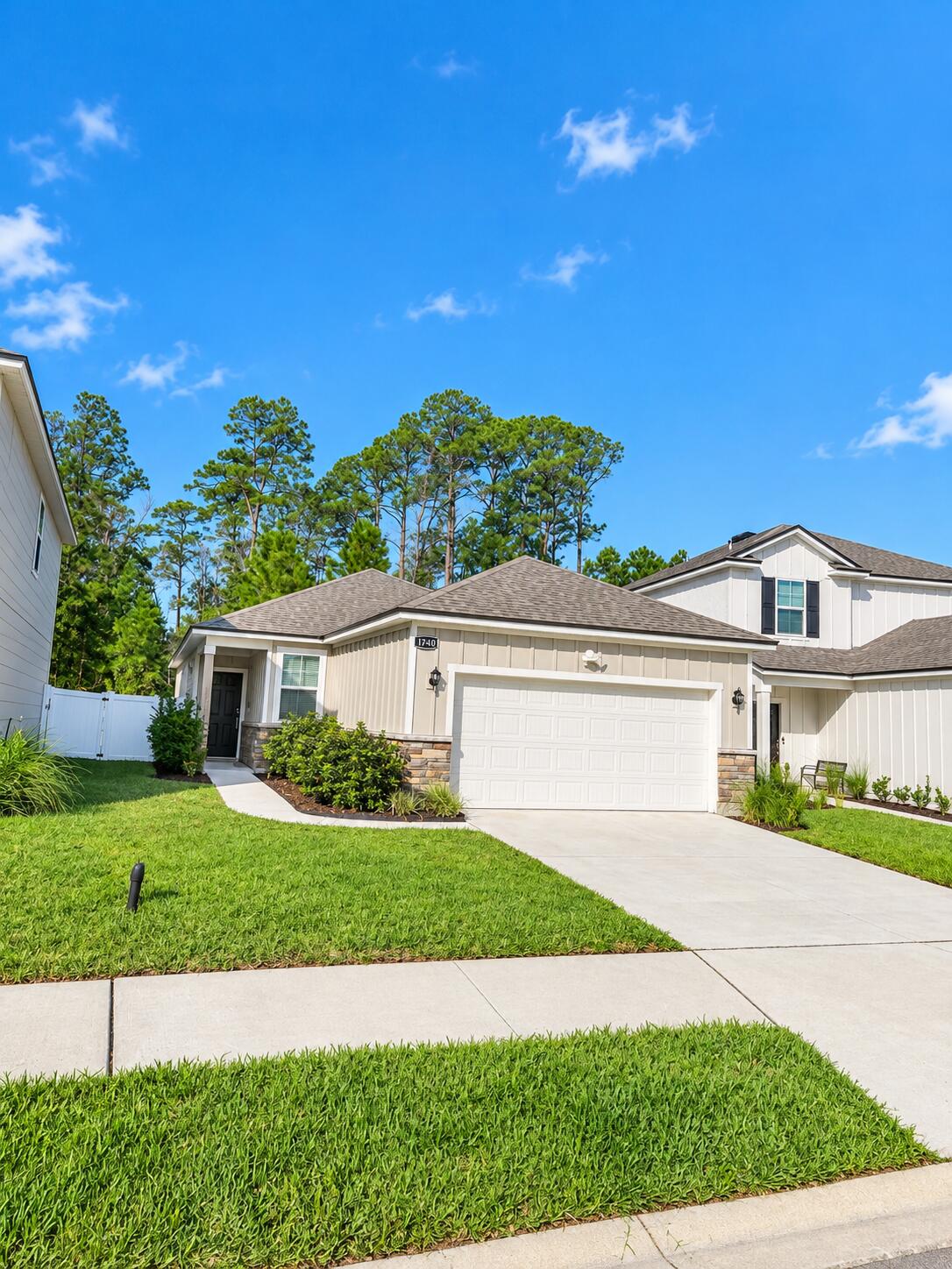 14740 Macadamia Ln, Jacksonville, FL 32218