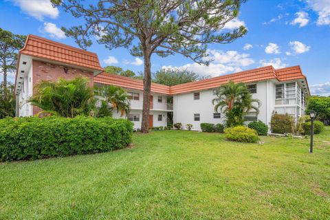 Condominium in Stuart FL 2600 SE Ocean Boulevard #V12.jpg