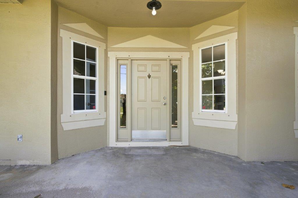 499 SW Millard Dr, Port Saint Lucie, FL 34953 photo