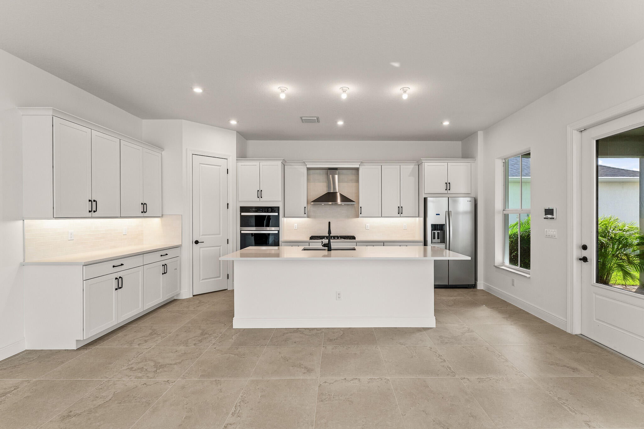 780 SW Prairie Ave, Palm City, FL 34990 photo