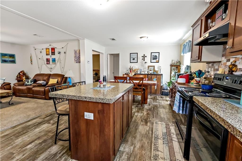 324 Valencia St, Sebastian, FL 32958 photo
