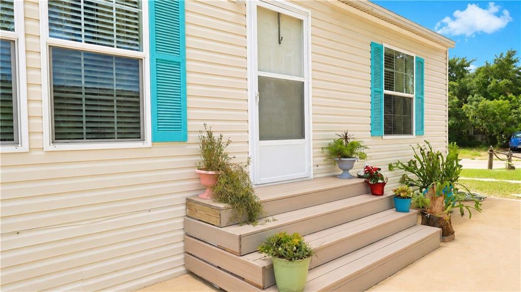 324 Valencia St, Sebastian, FL 32958 photo