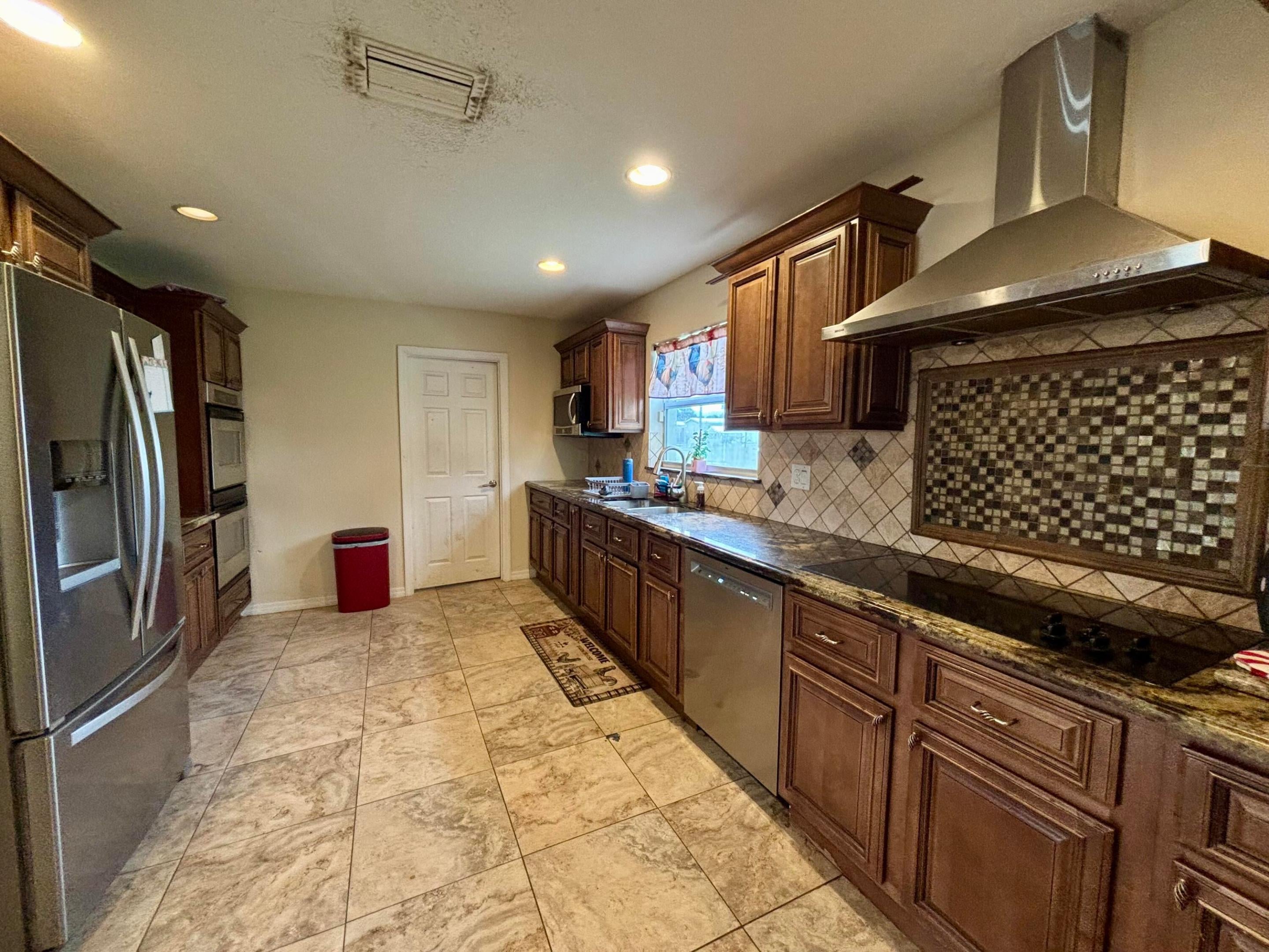 4003 SE 26 St, Okeechobee, FL 34974 photo
