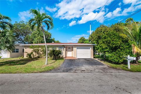 Single Family Residence in Deerfield Beach FL 4921 NW 15th Ave.jpg