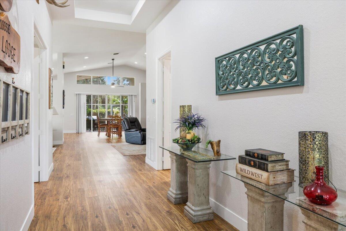 5185 Topaz Ln, Vero Beach, FL 32968