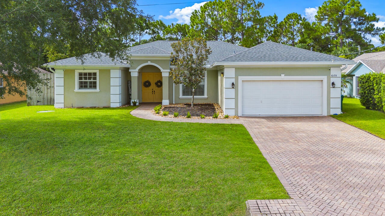 6175 East Deville Cir, Port Saint Lucie, FL 34986