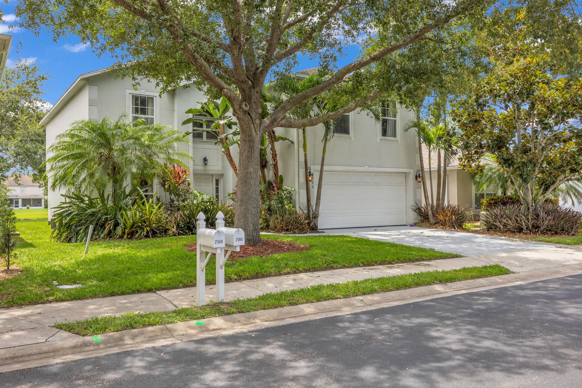 2566 12 Sq, Vero Beach, FL 32968