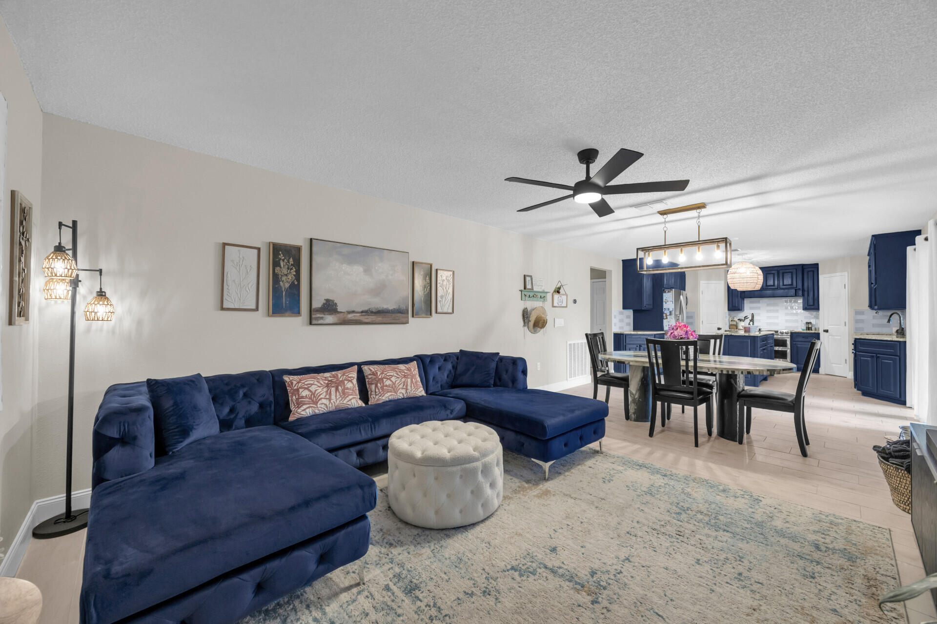 2566 12 Sq, Vero Beach, FL 32968 photo
