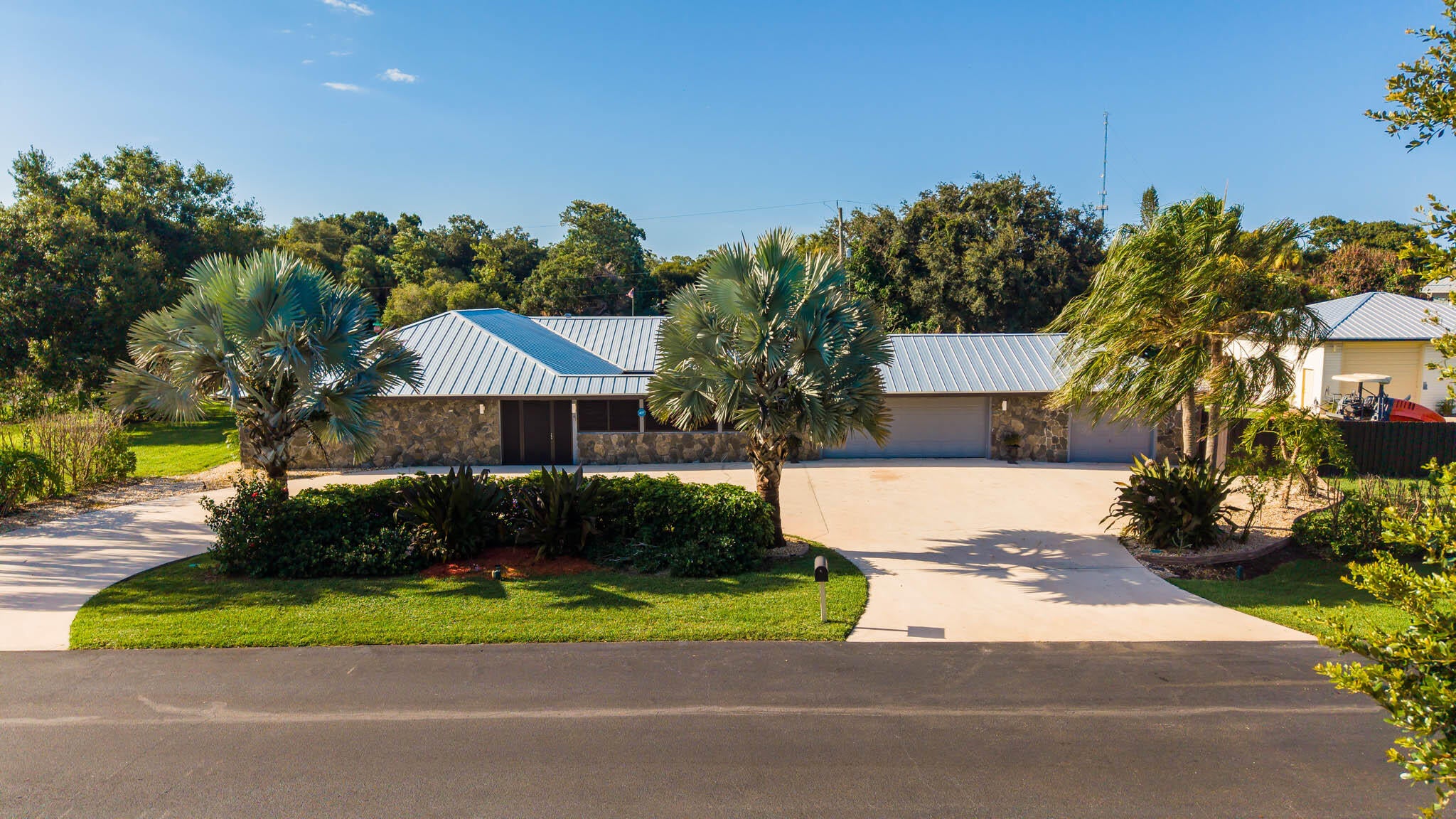3504 Fontaneda Ave, Fort Pierce, FL 34947 photo