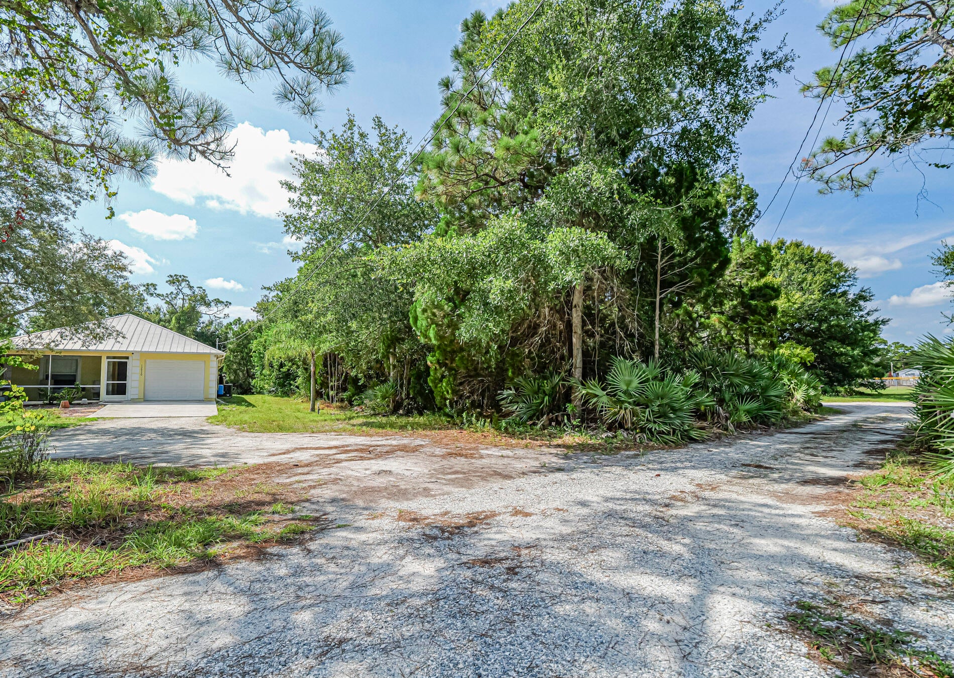 12960 80 Ct, Sebastian, FL 32958 photo