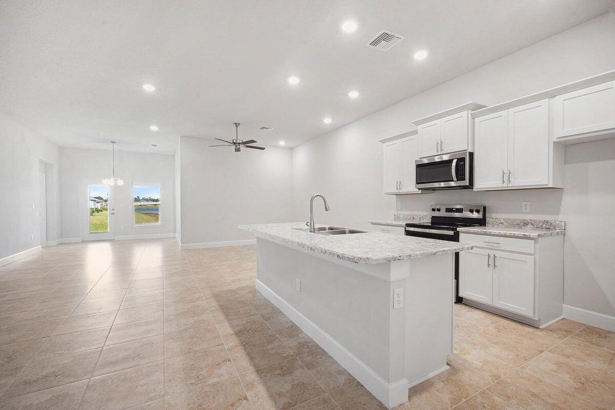 8615 Giovanni Ave, Fort Pierce, FL 34951 photo