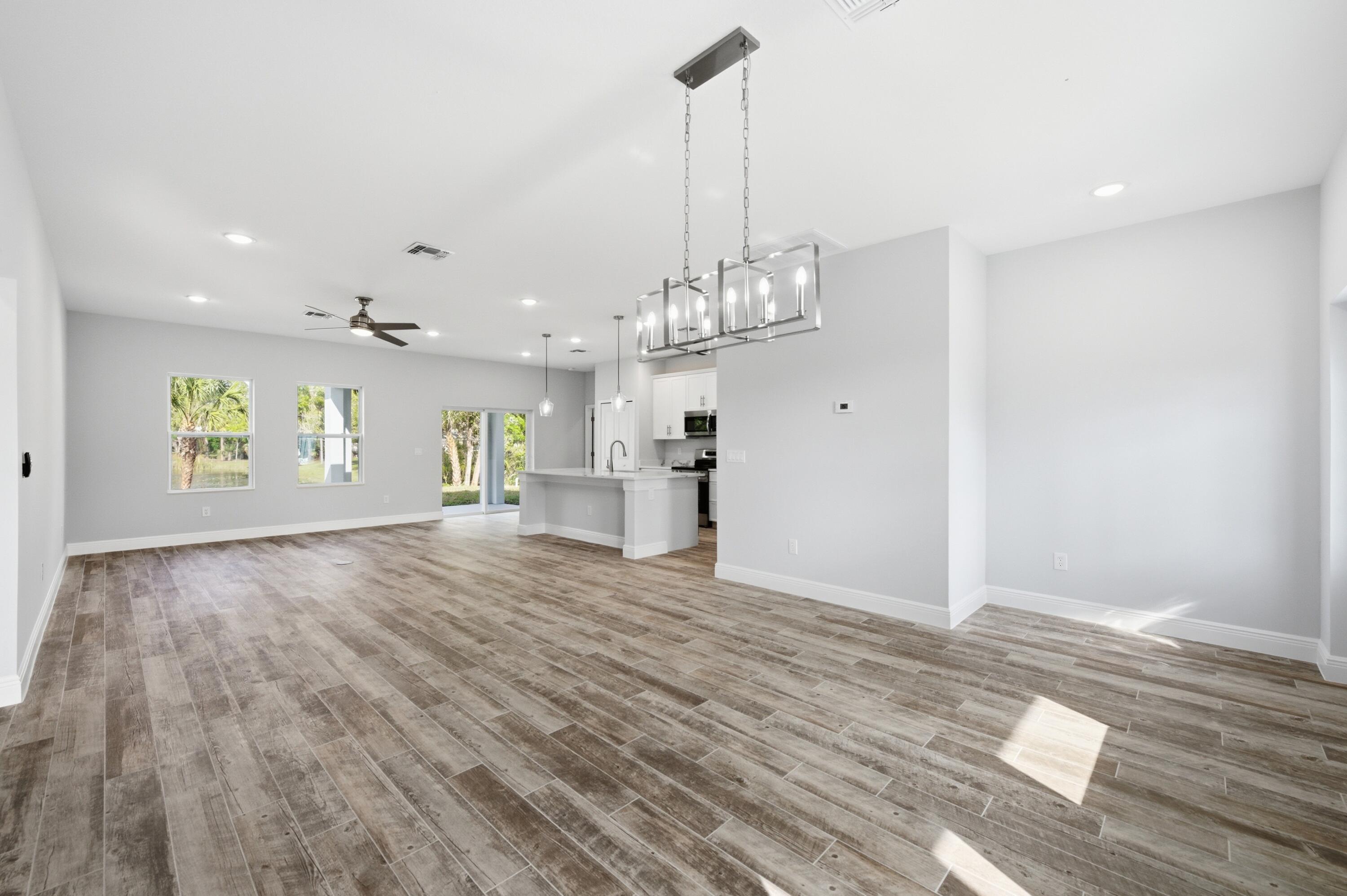 7825 92 Ct, Vero Beach, FL 32967 photo