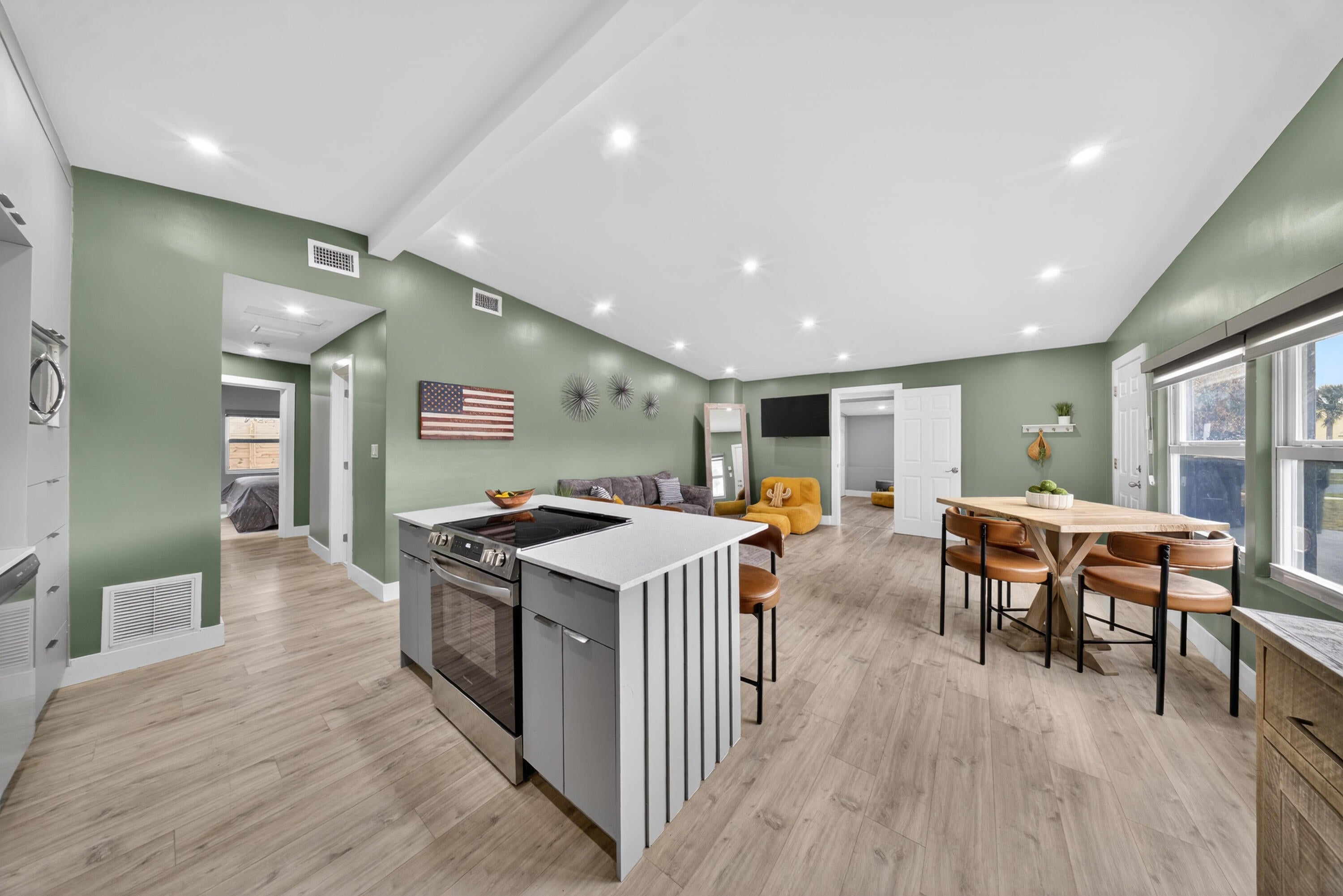 801 SE 15 St, Stuart, FL 34994 photo