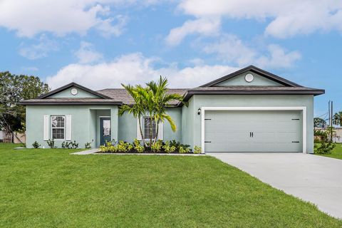 Single Family Residence in Port St Lucie FL 5819 NW Zenith Dr.jpg
