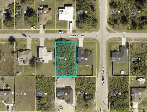 Single Family Residence in Lehigh Acres FL 3803 22nd Street.jpg