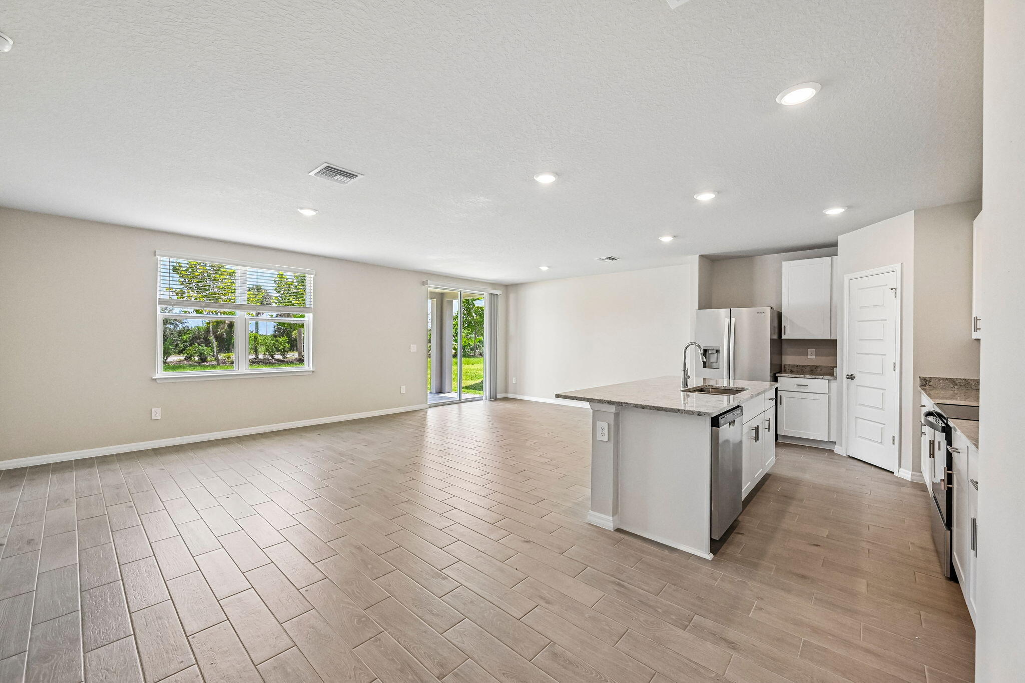 5437 Hampton Park Cir, Vero Beach, FL 32966 photo