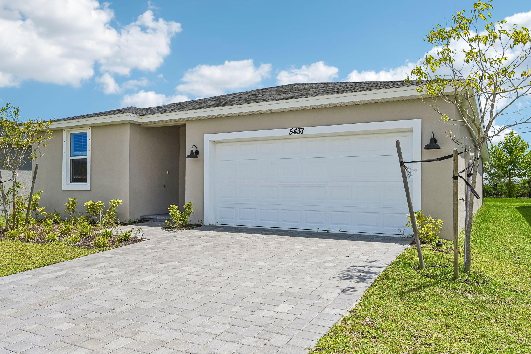 5437 Hampton Park Cir, Vero Beach, FL 32966 photo