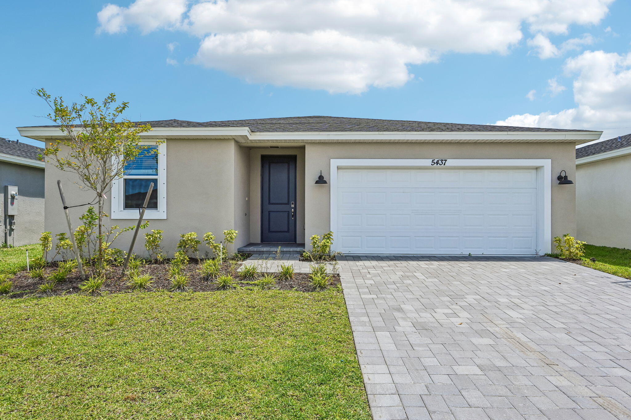 5437 Hampton Park Cir, Vero Beach, FL 32966